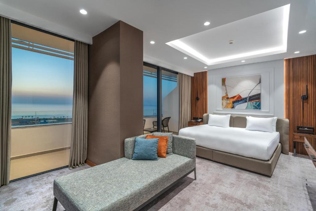 هتل گراند سفیر ریزورت